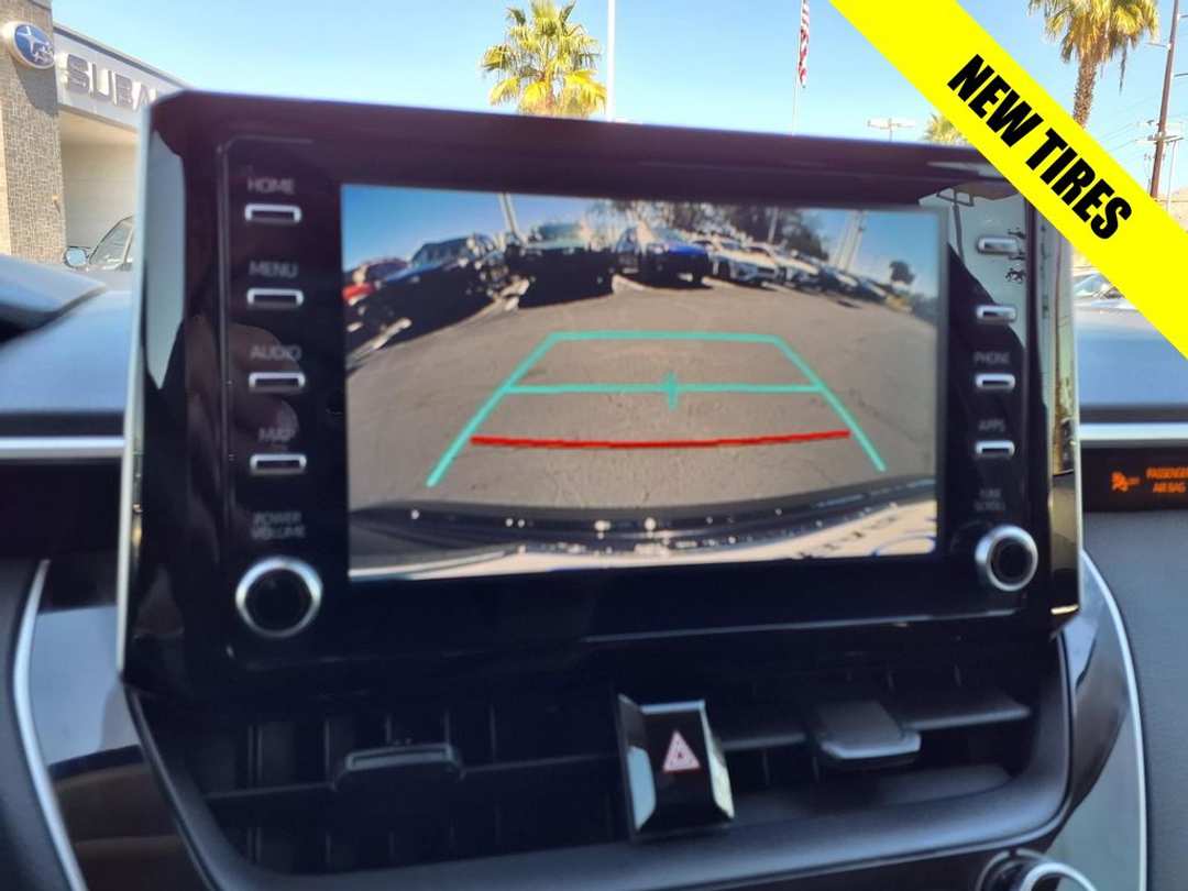 2020 Toyota Corolla LE - Image 3