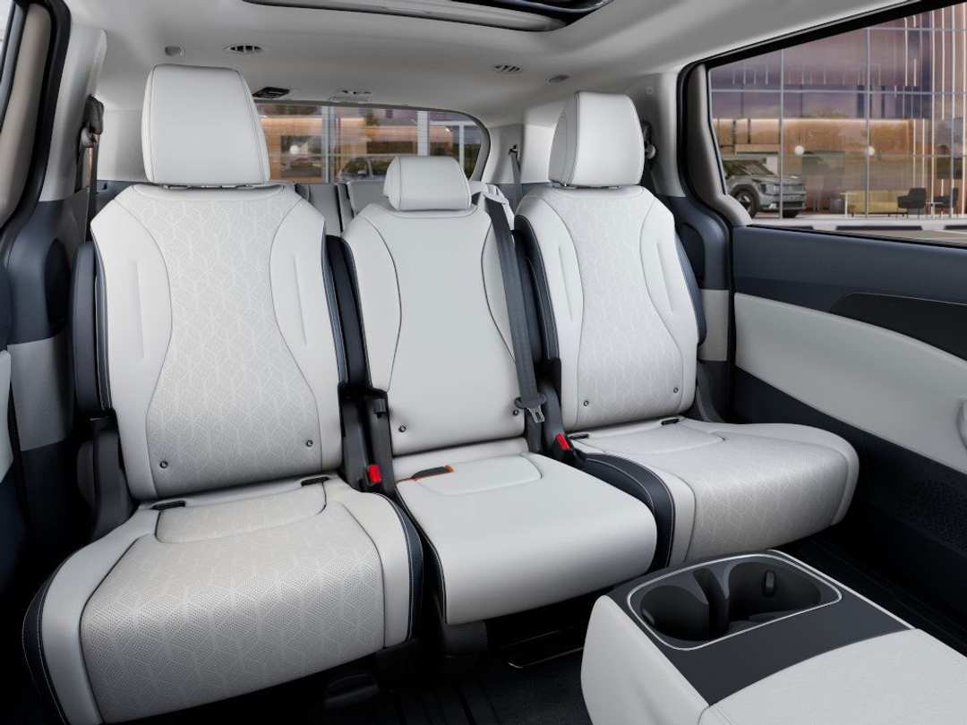 2026 Kia Carnival SX - Image 16