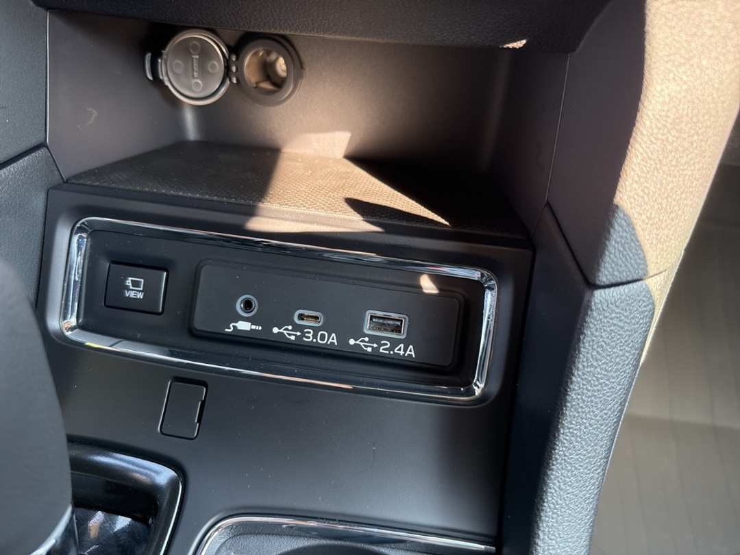 2025 Subaru Ascent Onyx Edition Touring - Image 61