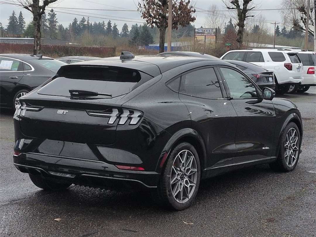 2025 Ford Mustang Mach-E GT - Image 5