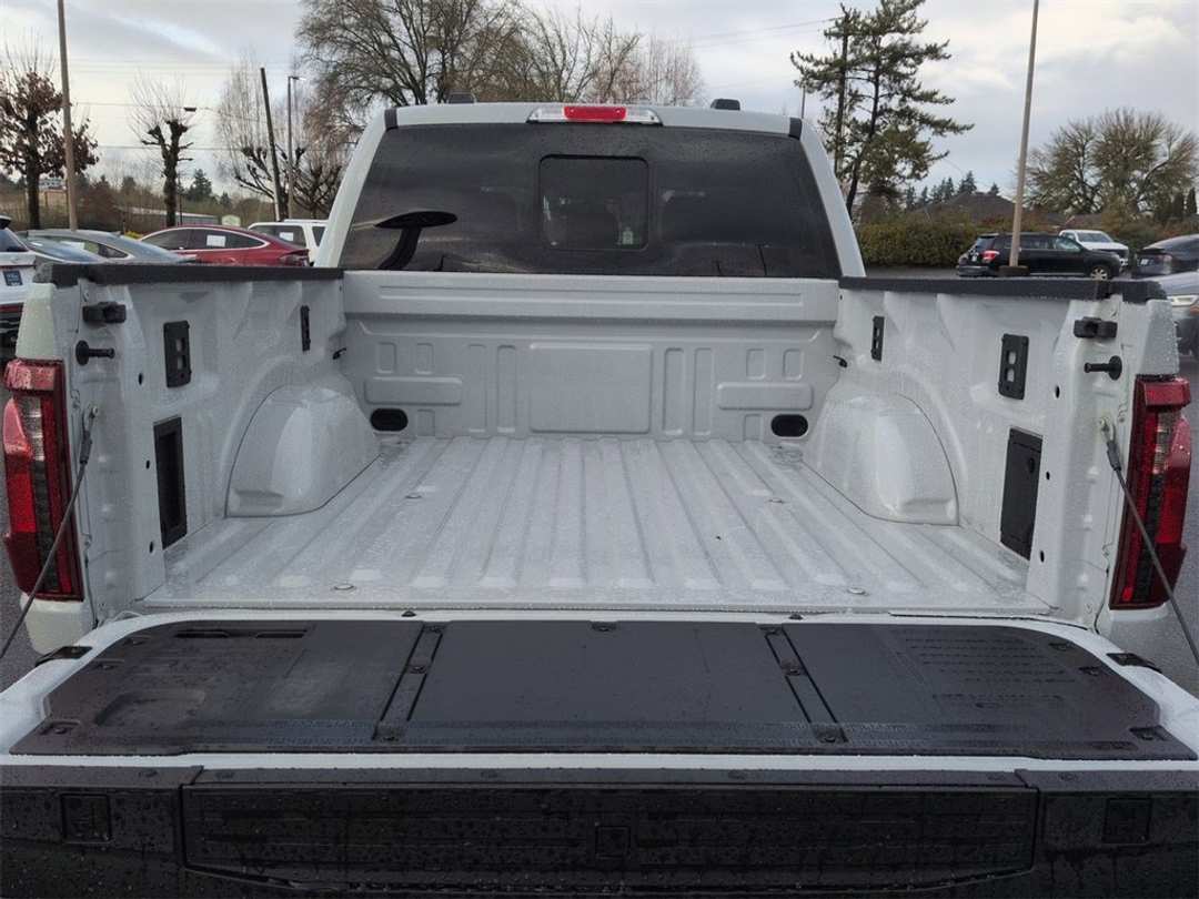 2026 Ford F-150 XLT - Image 25