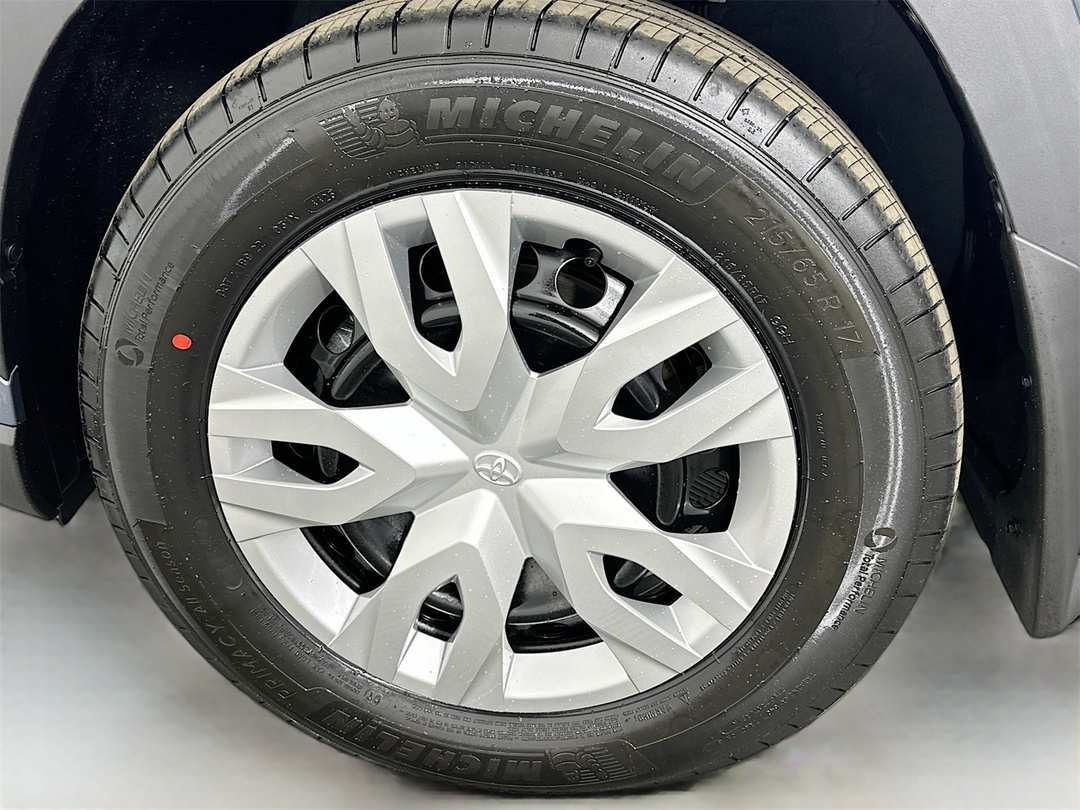 2026 Toyota Corolla Cross L - Image 30