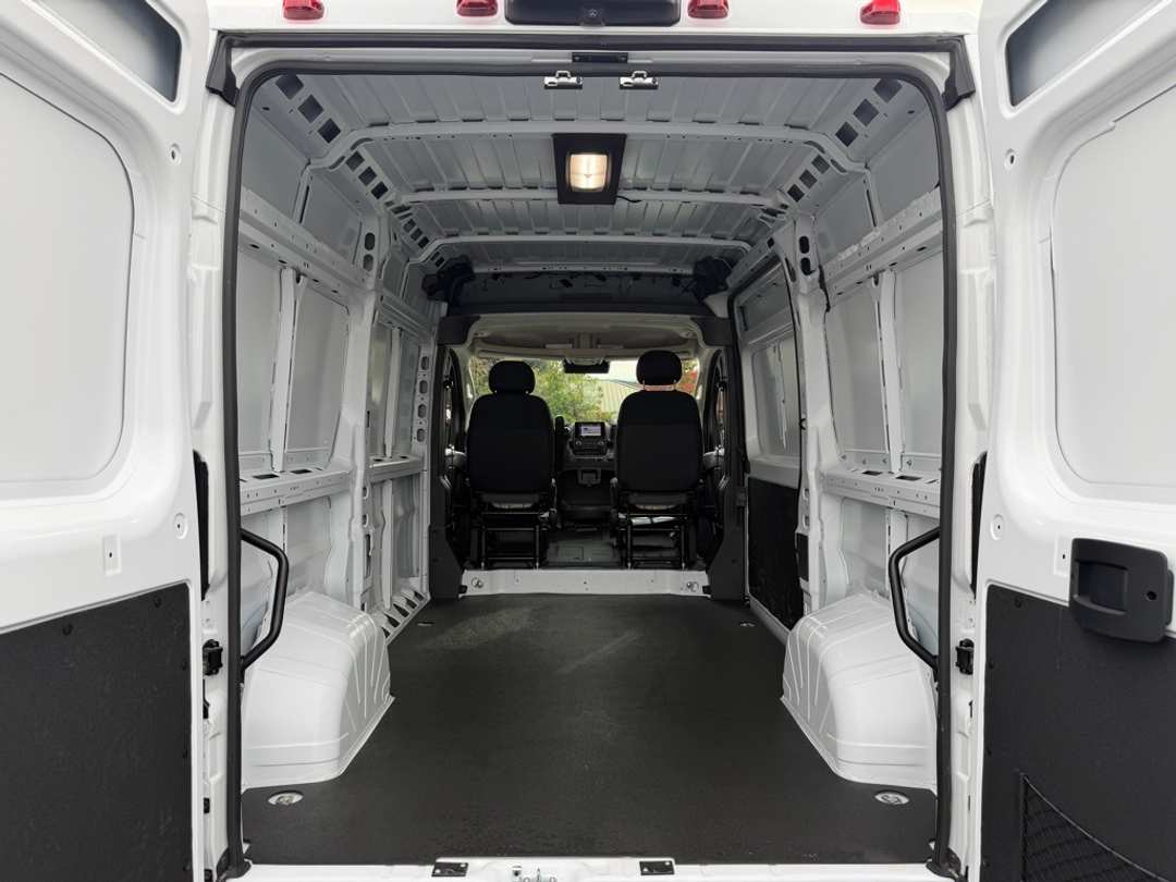 2026 Ram Promaster 2500 High Roof - Image 10