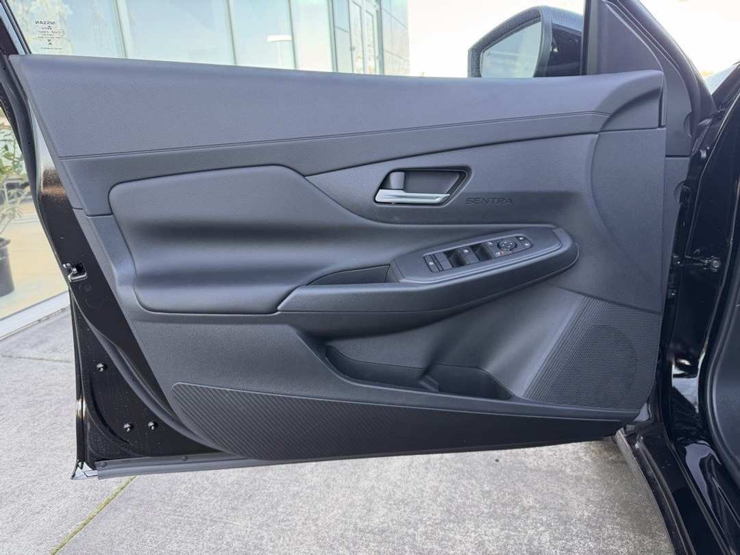 2026 Nissan Sentra SV - Image 11