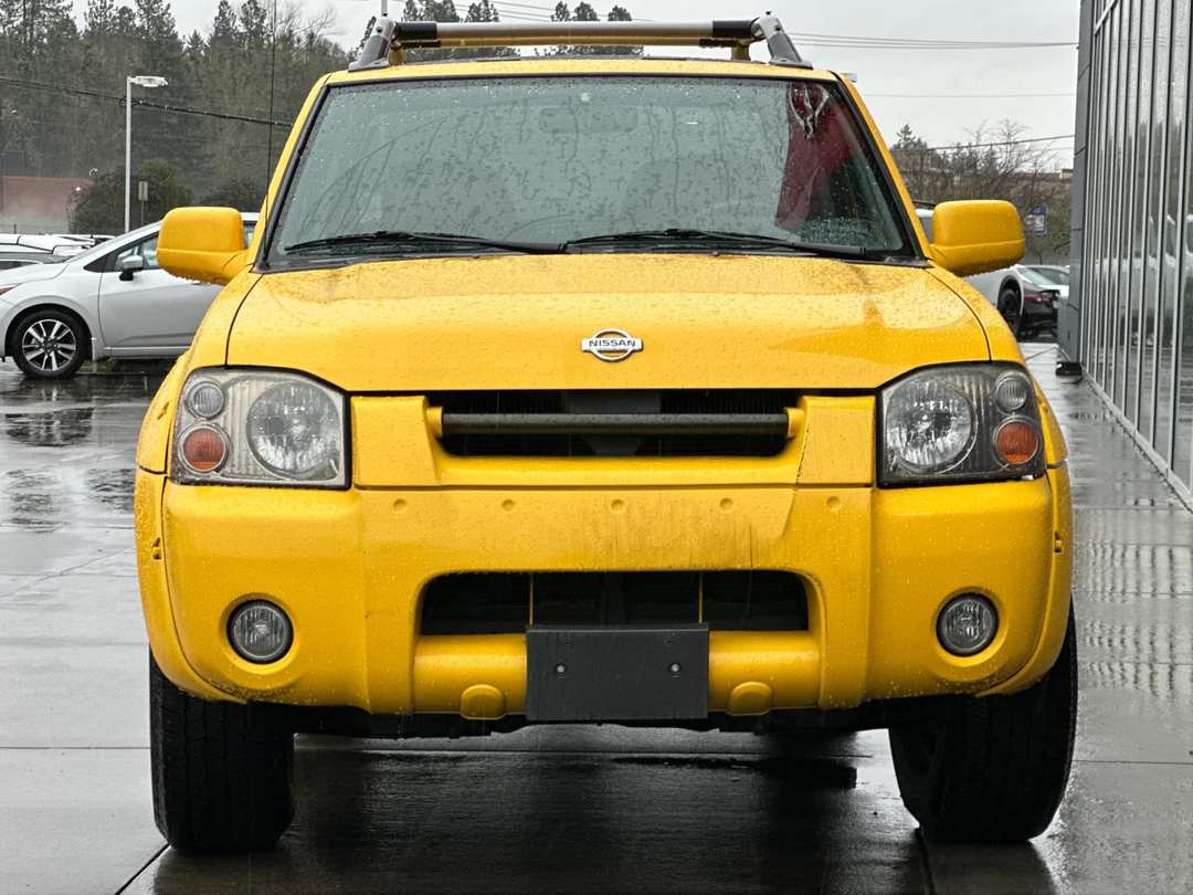 2001 Nissan Frontier SE - Image 8