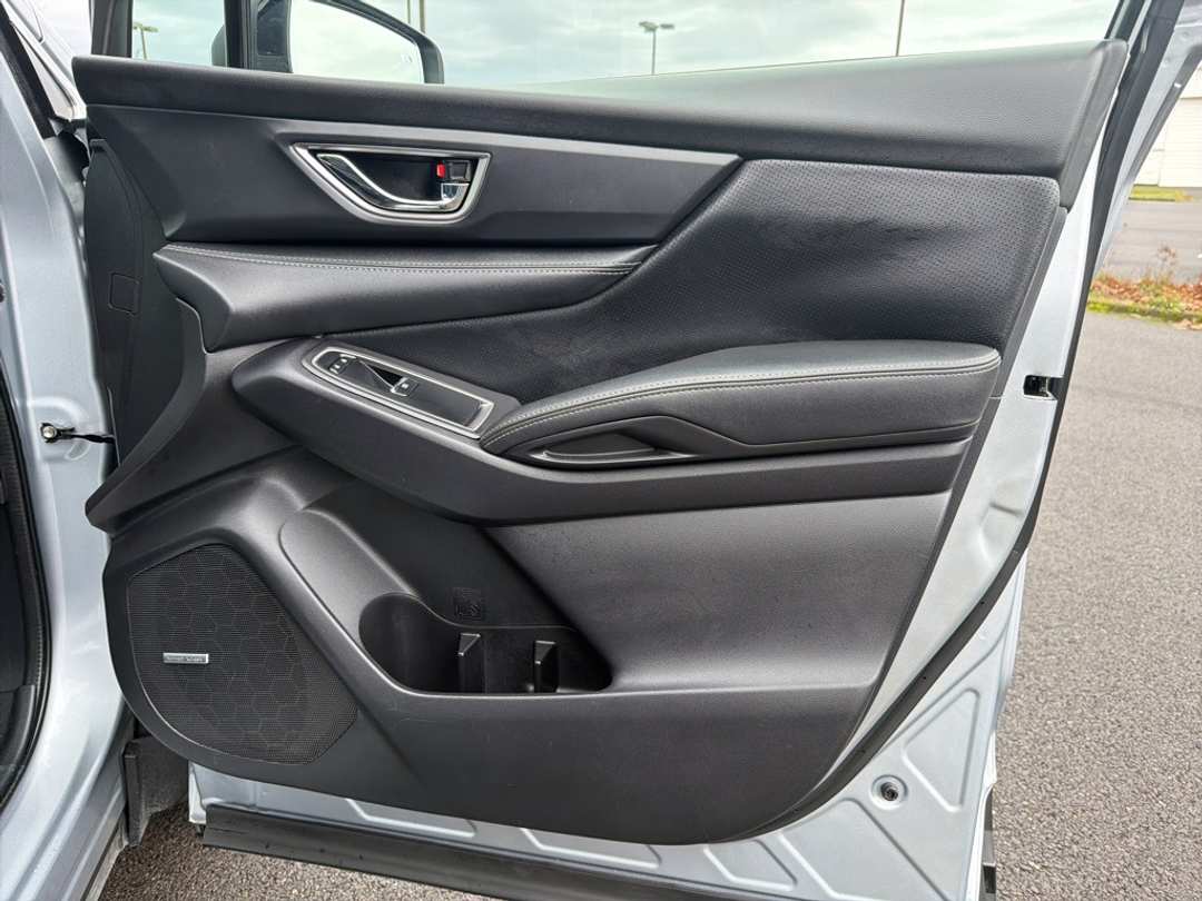 2023 Subaru Ascent Limited - Image 25