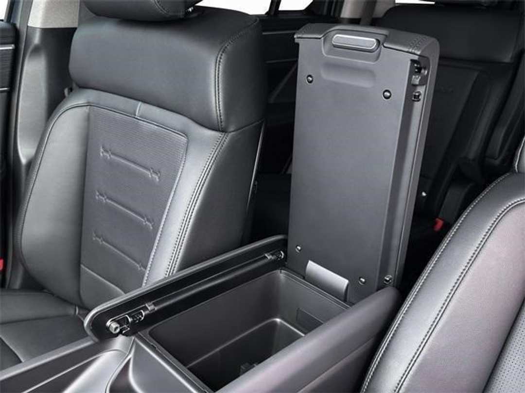 2026 Hyundai Santa Fe Limited - Image 18