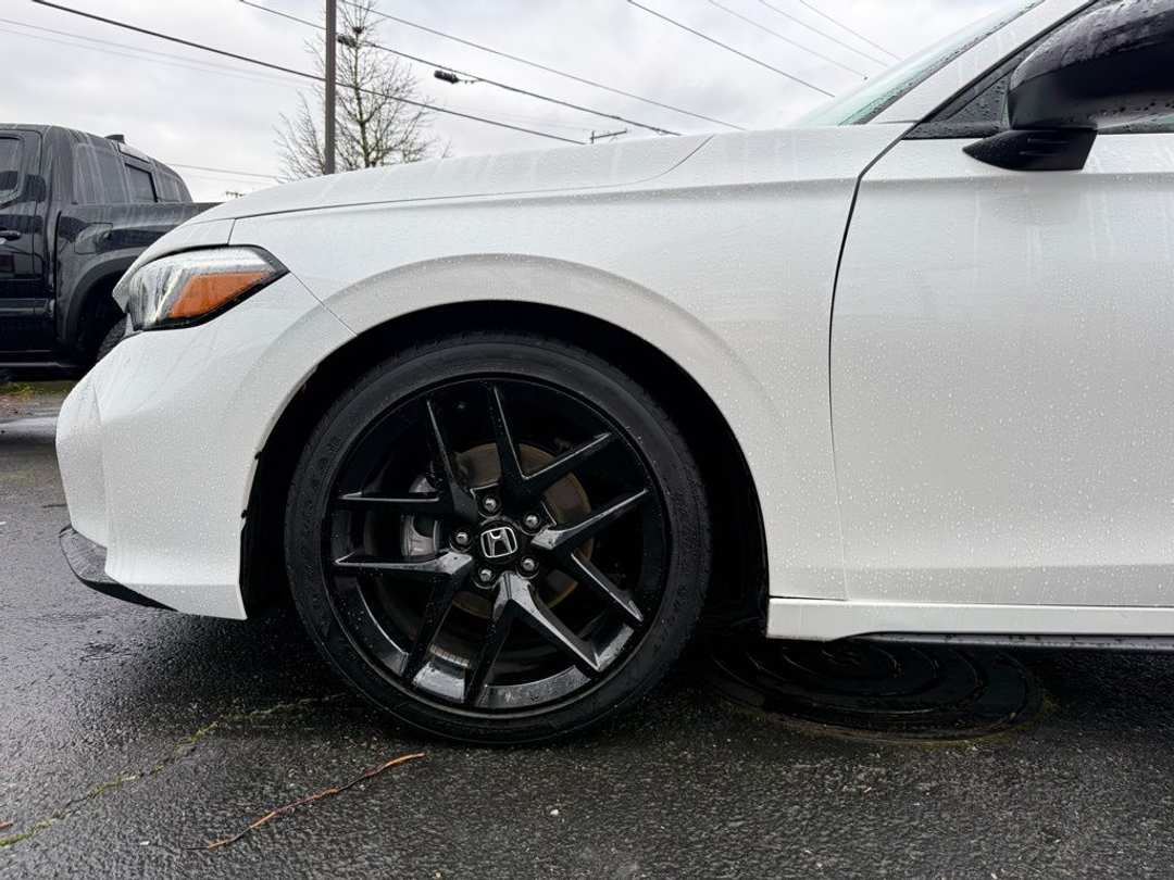 2025 Honda Civic Sport - Image 7