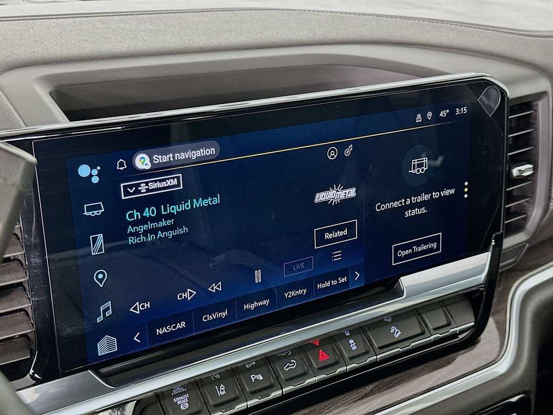 2025 Chevrolet Silverado 3500Hd LTZ - Image 16