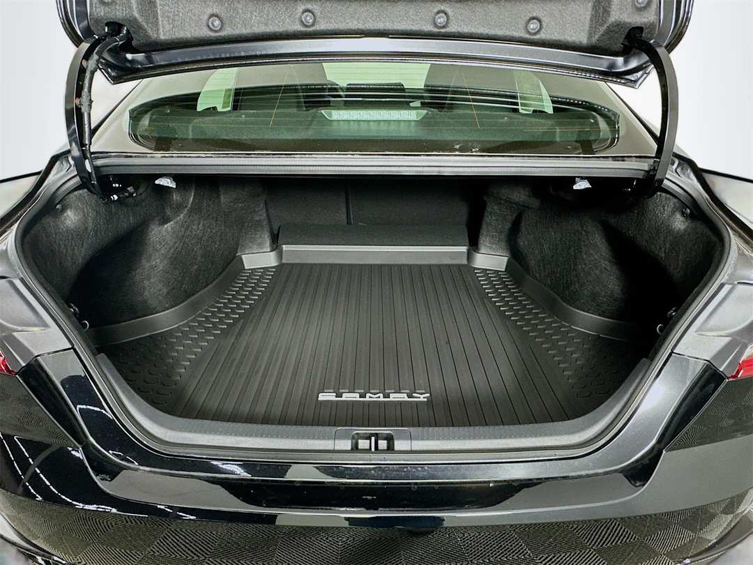 2026 Toyota Camry SE Nightshade - Image 27