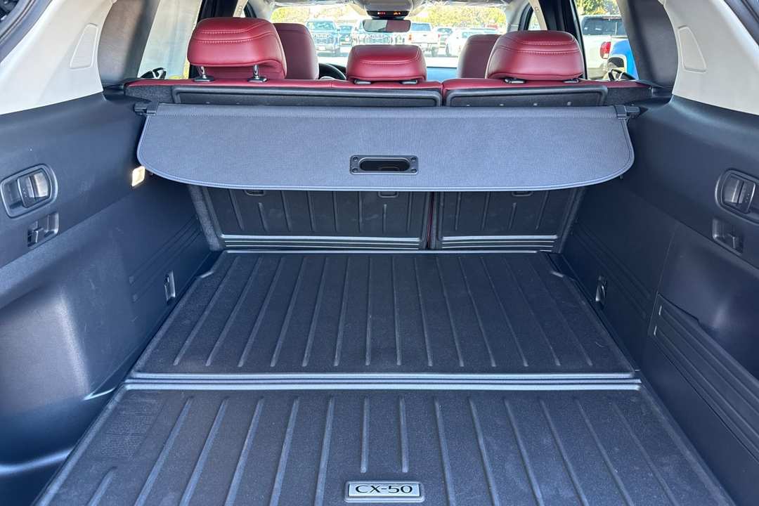 2026 MAZDA Cx-50 Premium - Image 15