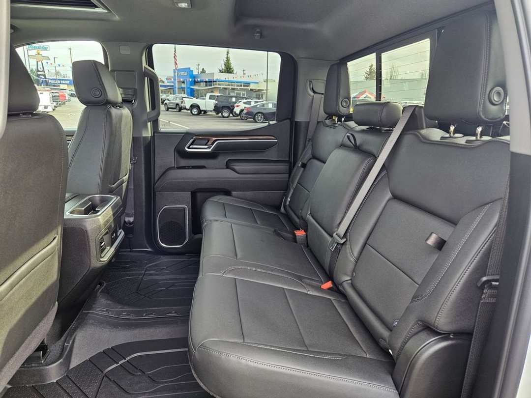 2026 Chevrolet Silverado 1500 RST - Image 32