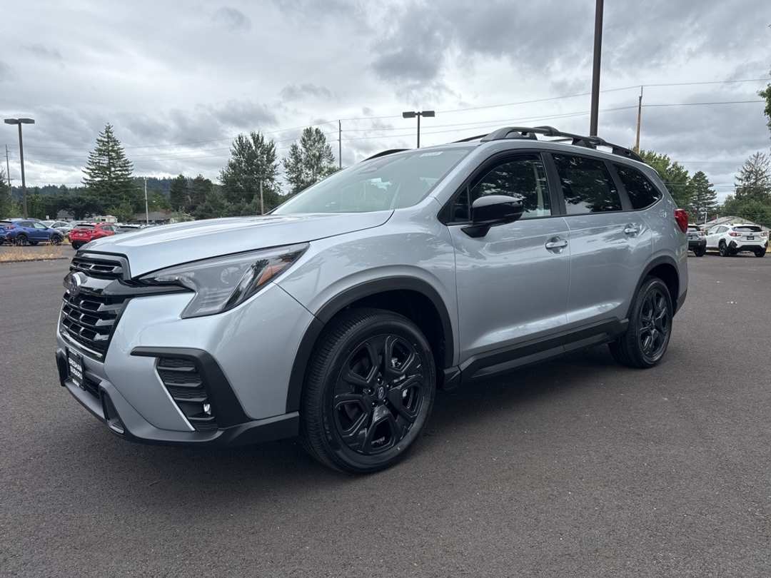 2025 Subaru Ascent Onyx Edition Touring - Image 3