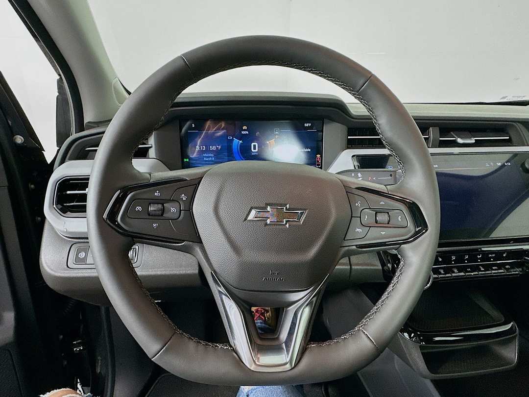 2027 Chevrolet Bolt Ev LT - Image 11