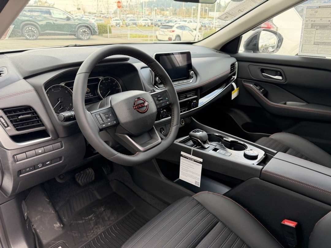 2026 Nissan Rogue Rock Creek - Image 15