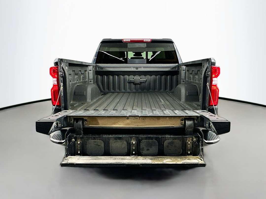 2022 Chevrolet Silverado 1500 LTZ - Image 28