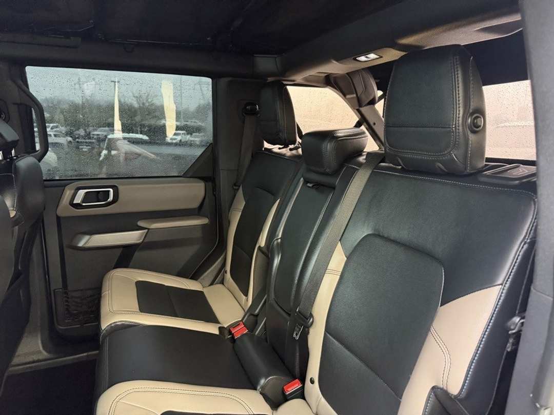 2022 Ford Bronco Wildtrak - Image 29