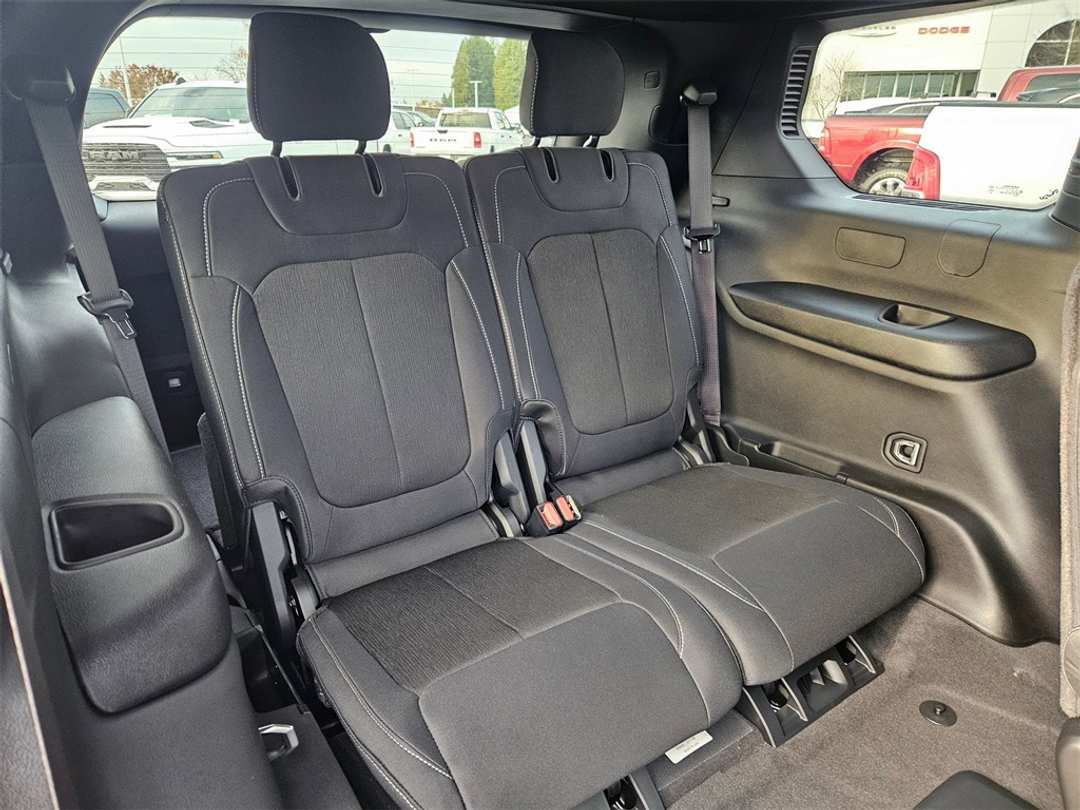 2025 Jeep Grand Cherokee L Laredo - Image 35