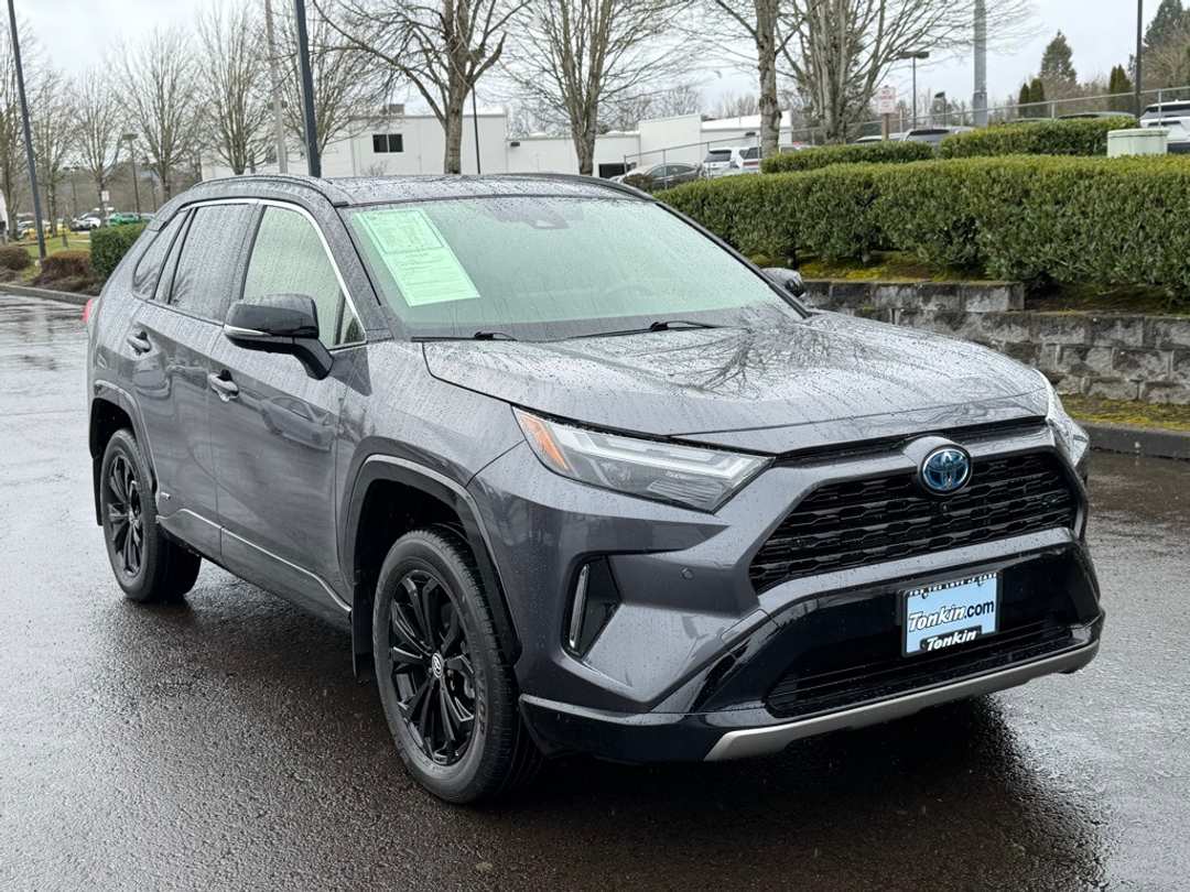 2023 Toyota Rav4 XSE - Image 2