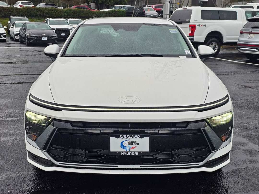 2025 Hyundai Sonata SE - Image 2