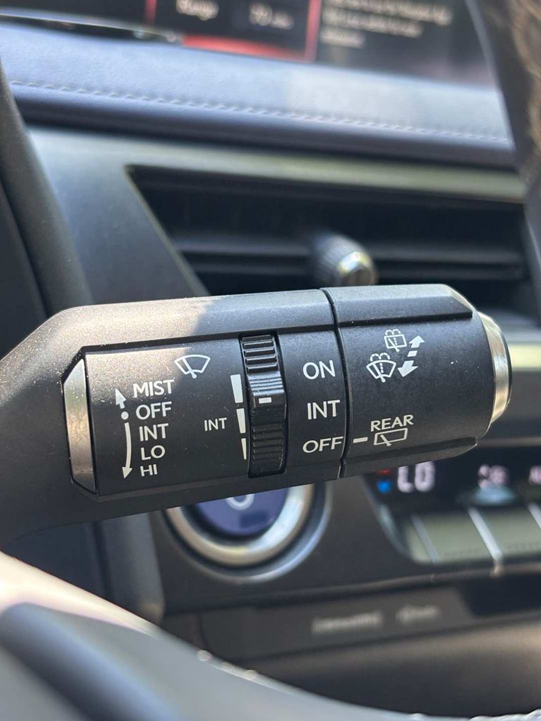 2021 Lexus Ux 250h - Image 14