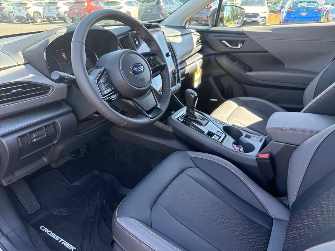 2025 Subaru Crosstrek Limited - Image 13