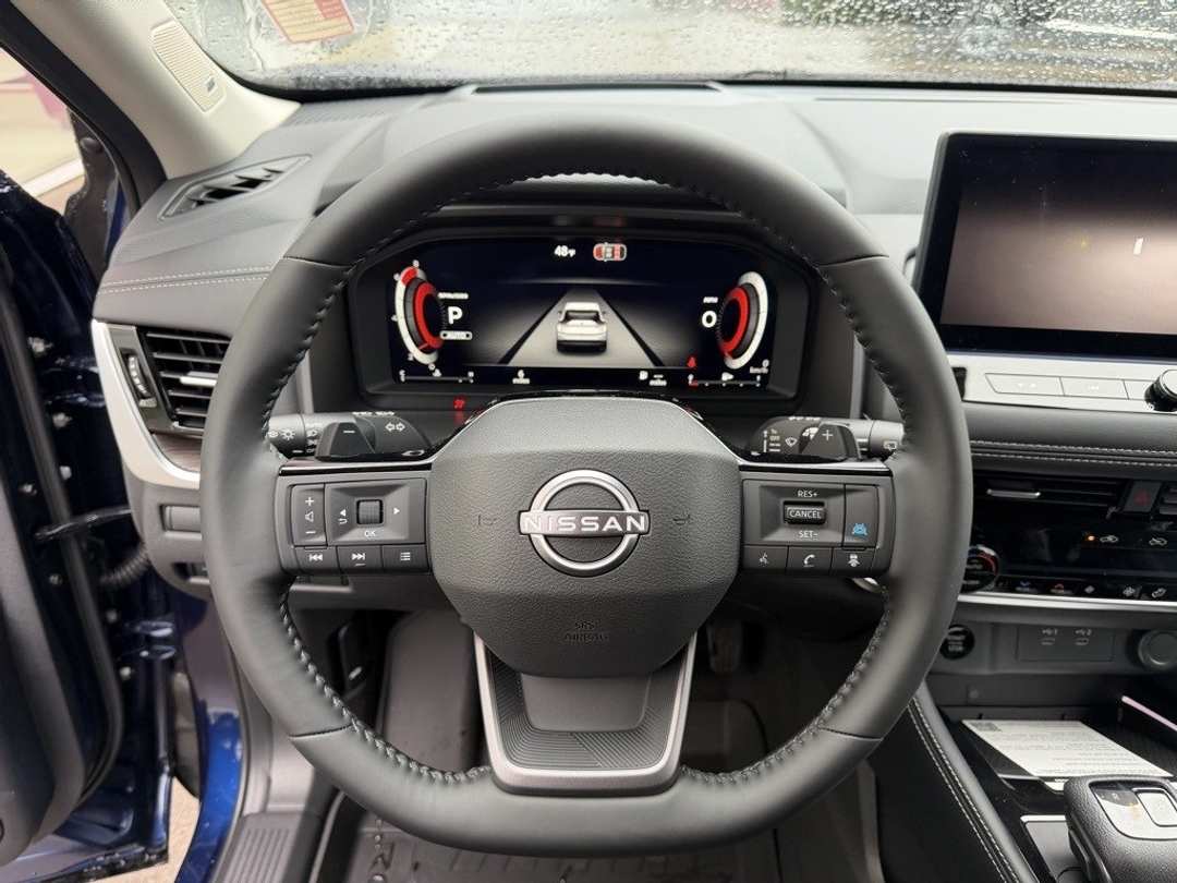 2026 Nissan Rogue Platinum - Image 20