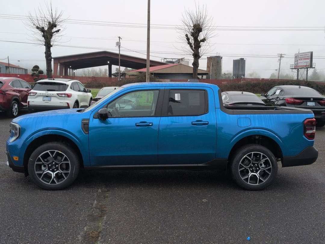 2026 Ford Maverick Lariat - Image 2