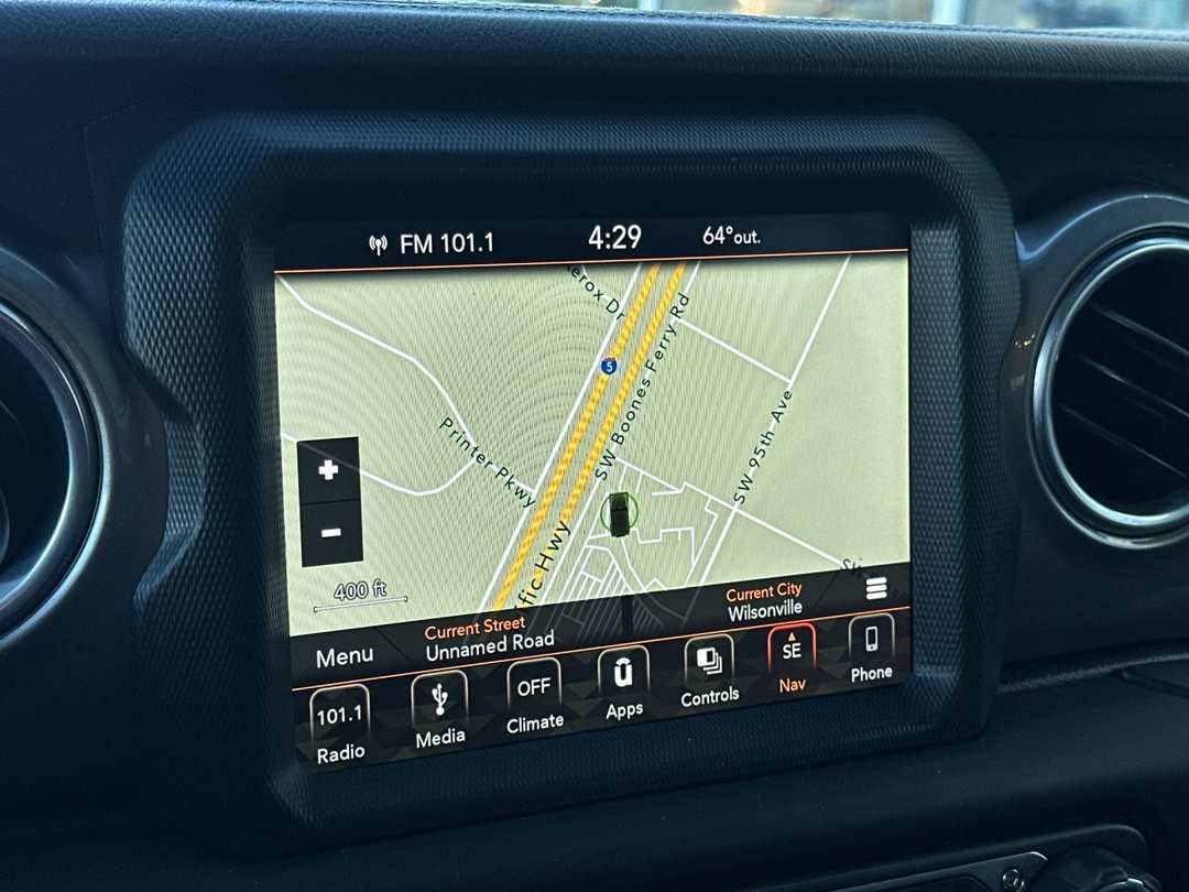 2019 Jeep Wrangler Unlimited Sahara - Image 17