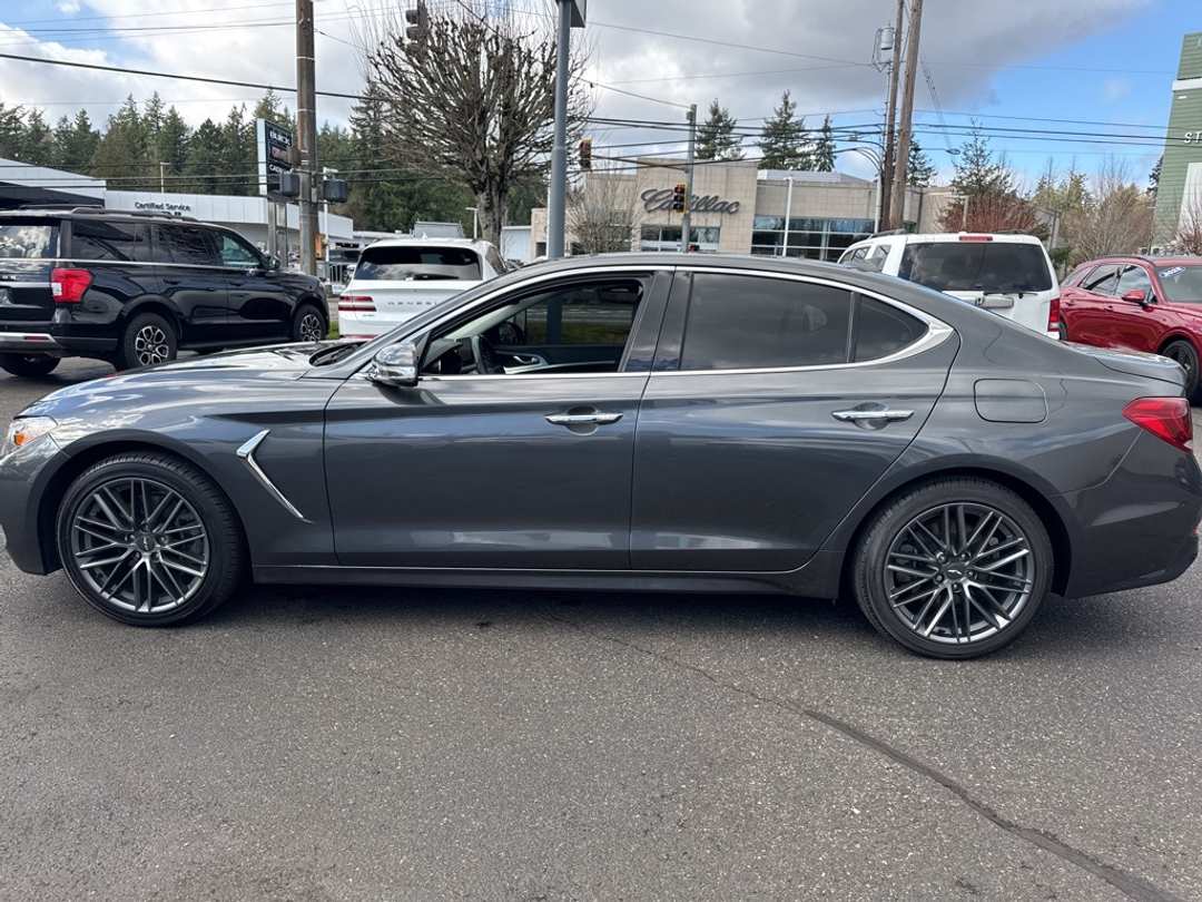 2019 Genesis G70 2.0T Advanced - Image 4
