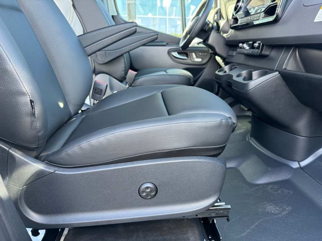 2025 Mercedes-Benz Sprinter 2500 Cargo 144 WB - Image 14