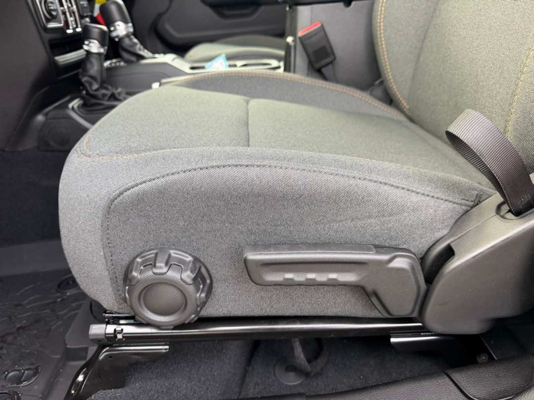 2026 Jeep Gladiator Sport S - Image 13