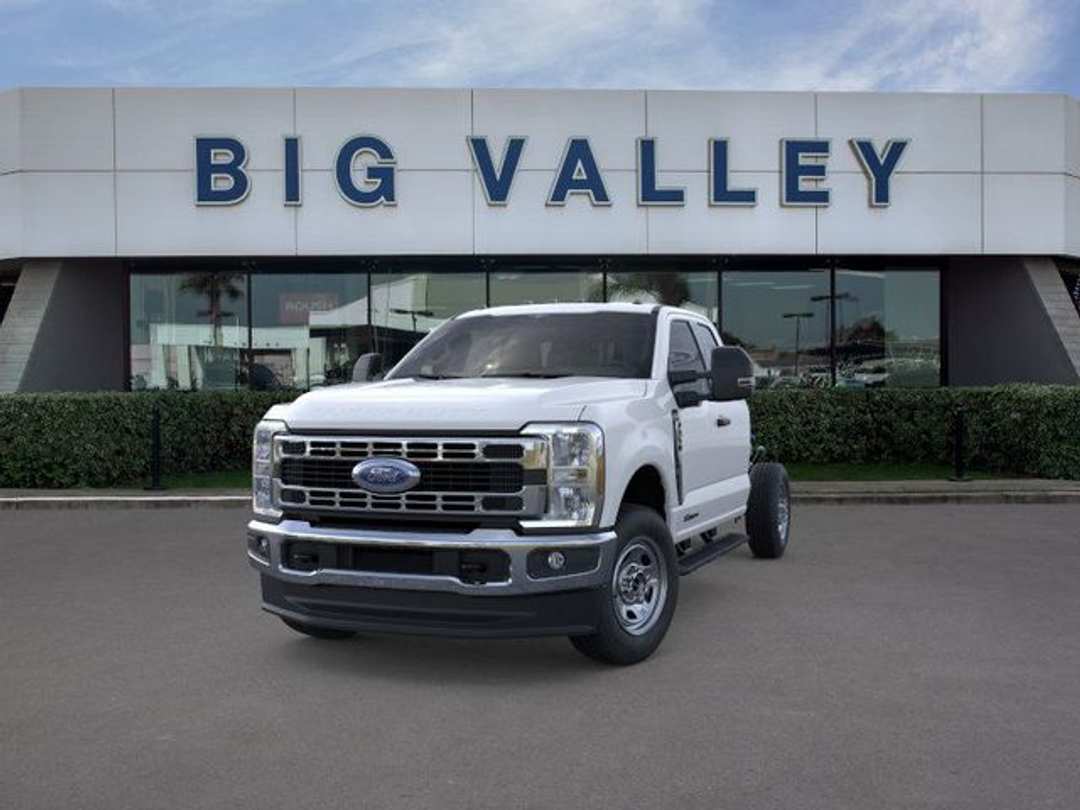 2026 Ford F-350Sd XL - Image 2