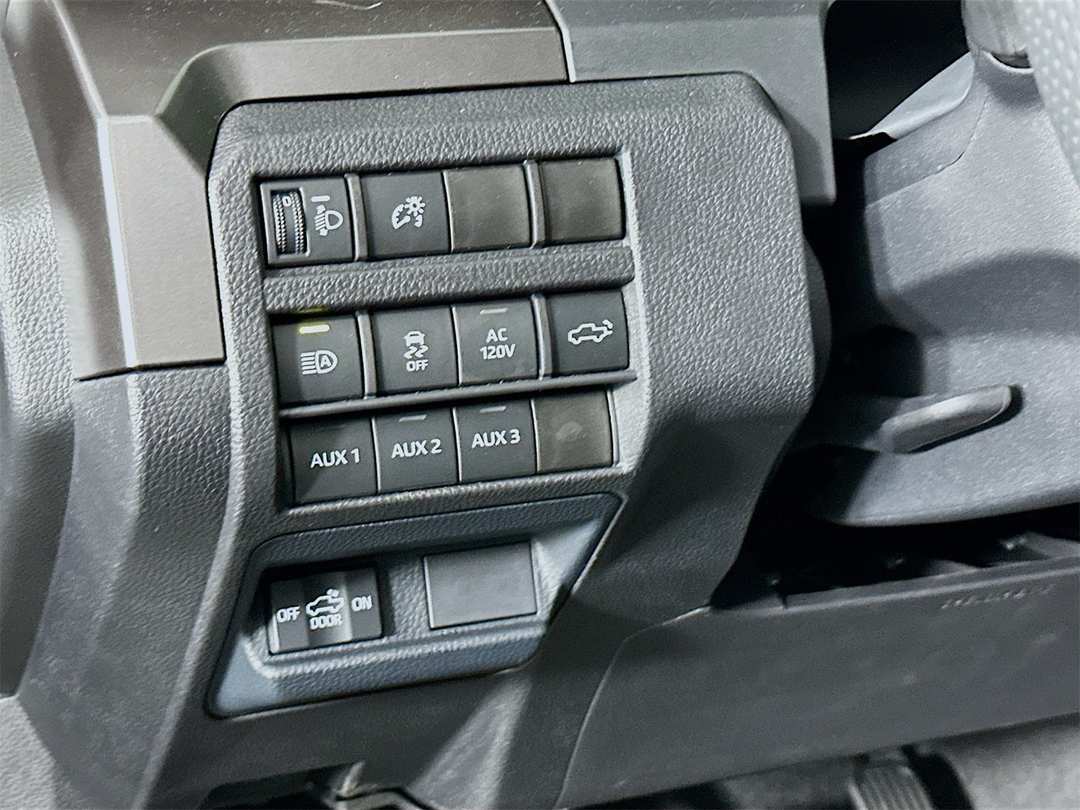 2025 Toyota Tacoma TRD OffRoad - Image 10