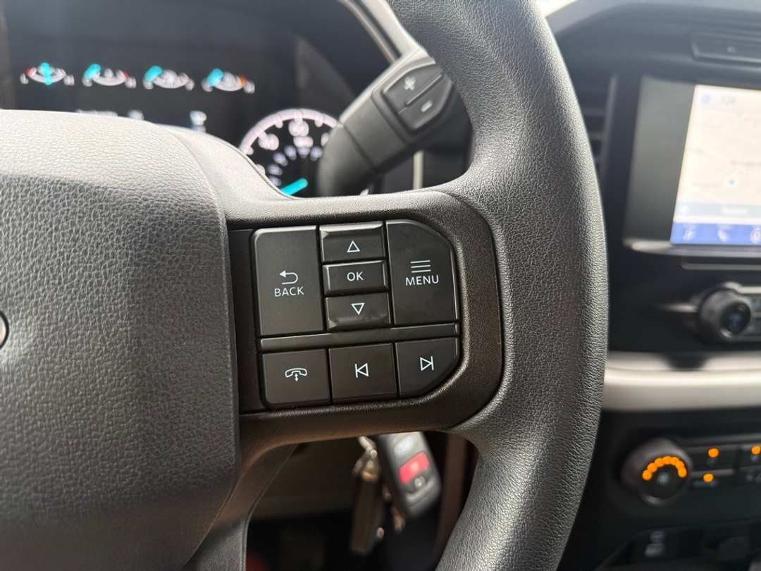 2023 Ford F-150 XLT - Image 32