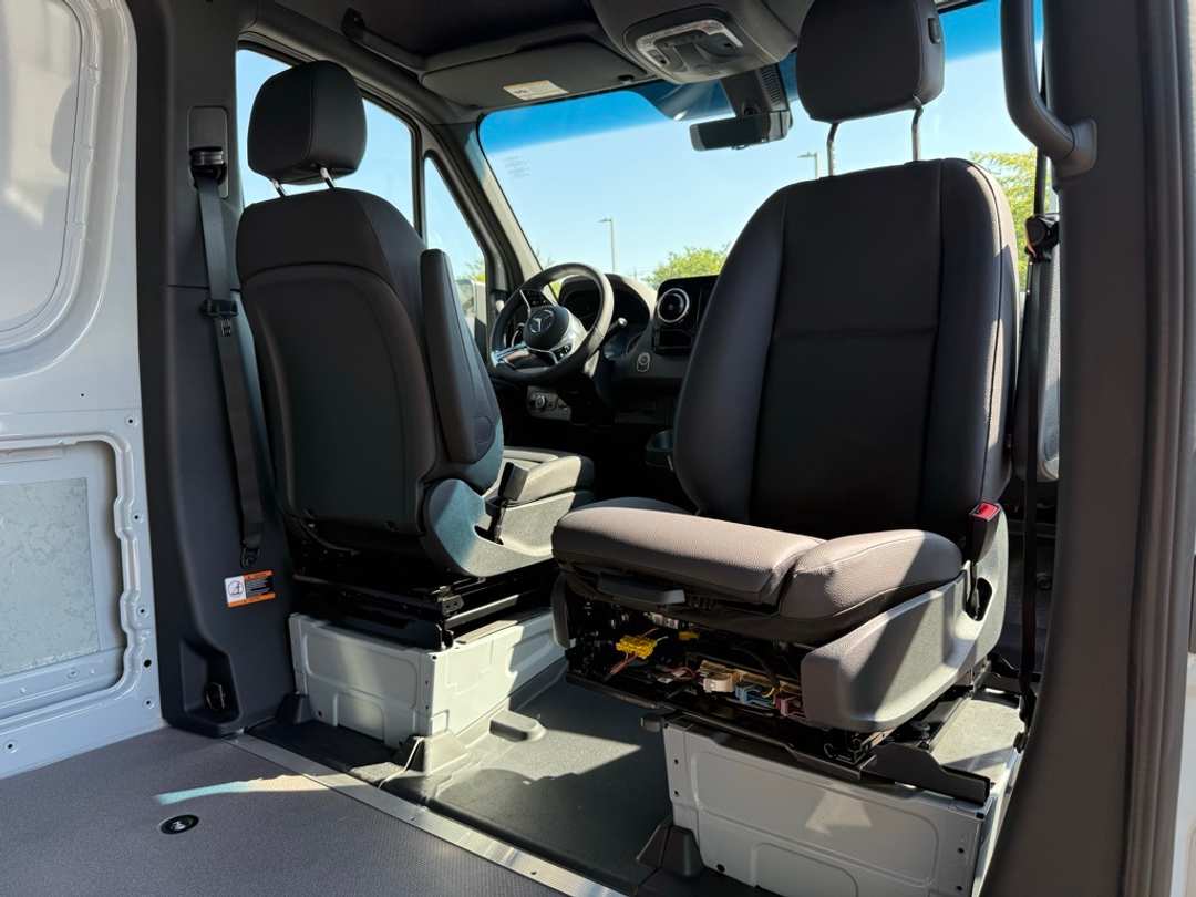 2025 Mercedes-Benz Sprinter 2500 Cargo 144 WB - Image 13