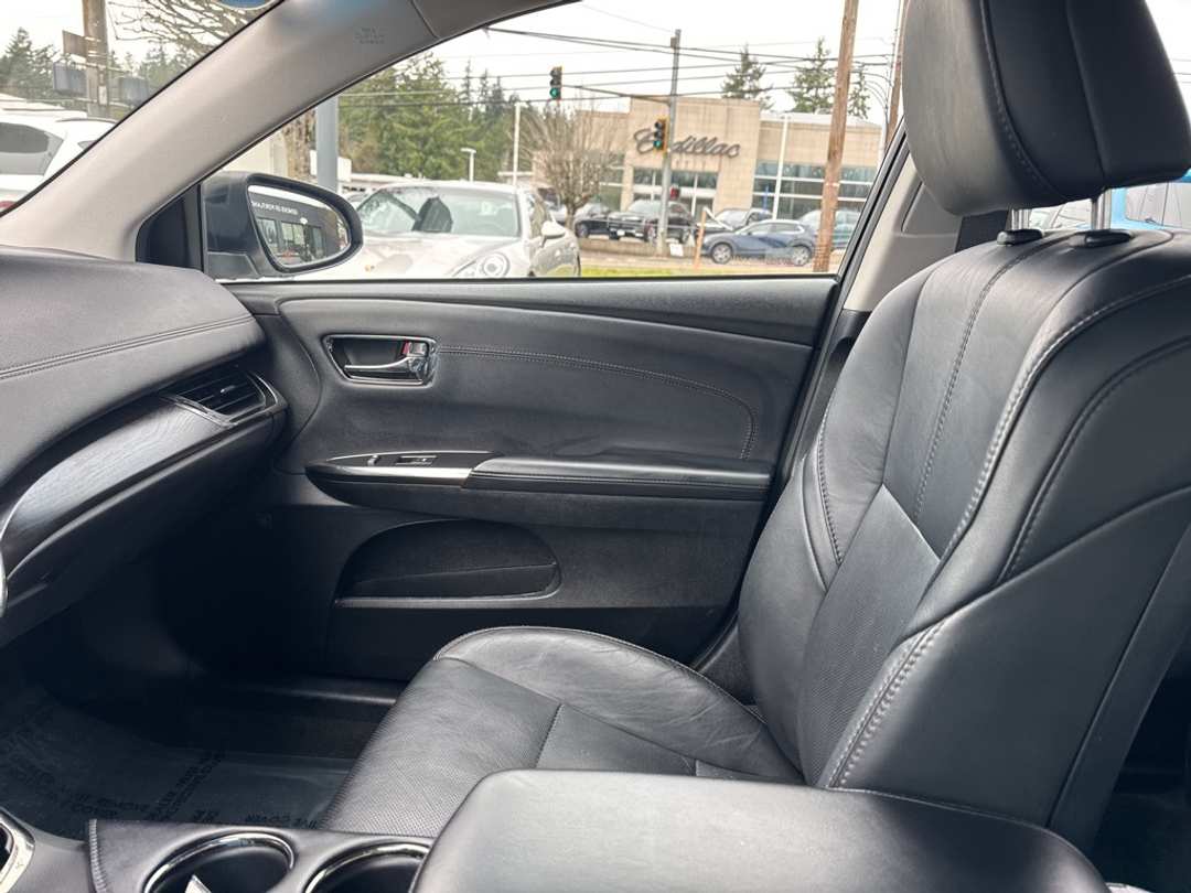 2016 Toyota Avalon - Image 29