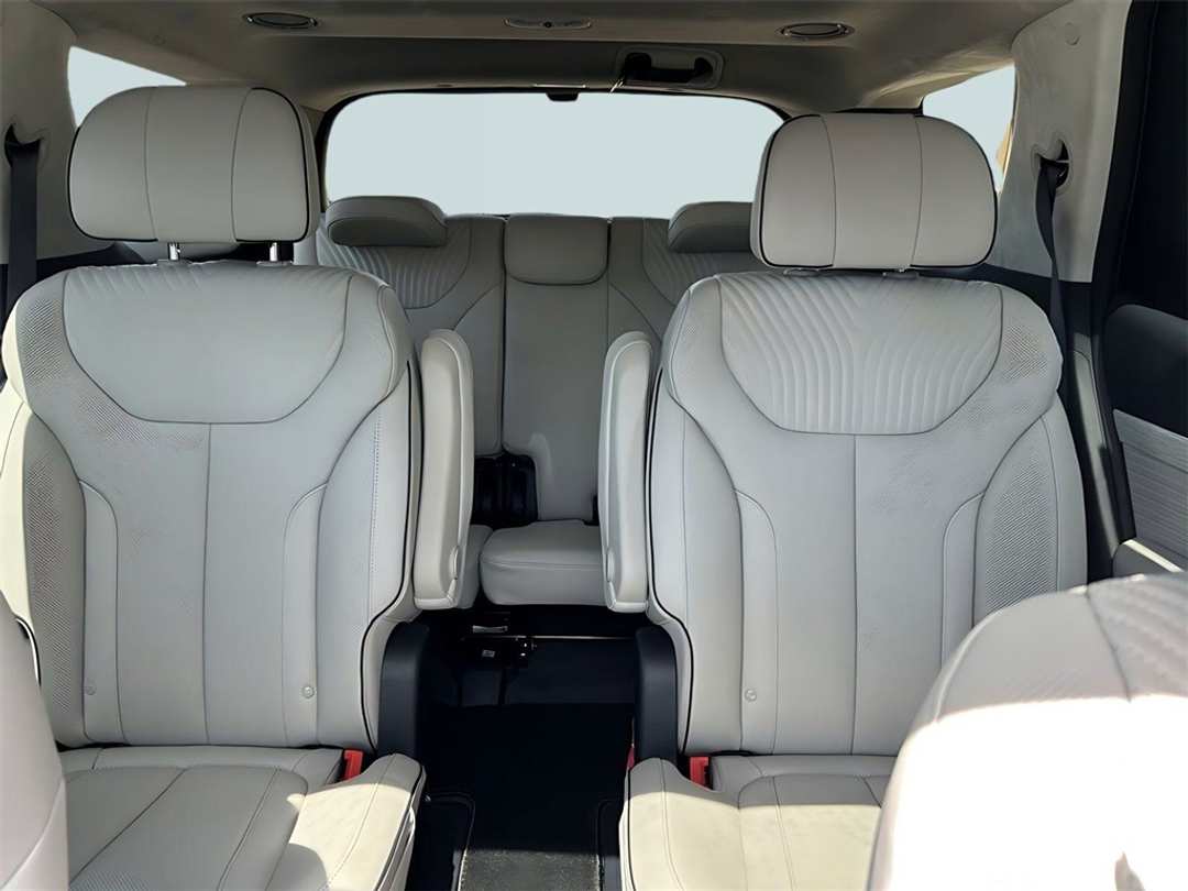 2025 Hyundai Palisade Calligraphy - Image 20