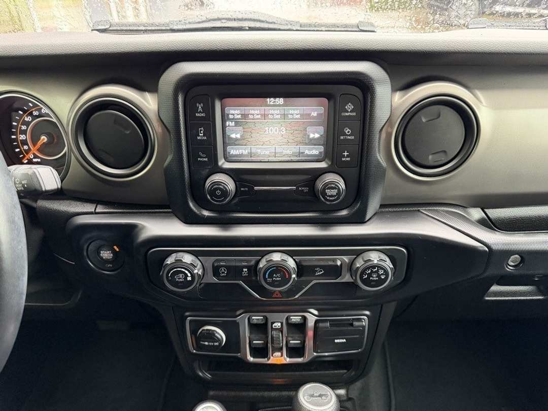 2019 Jeep Wrangler Unlimited Sport S - Image 25