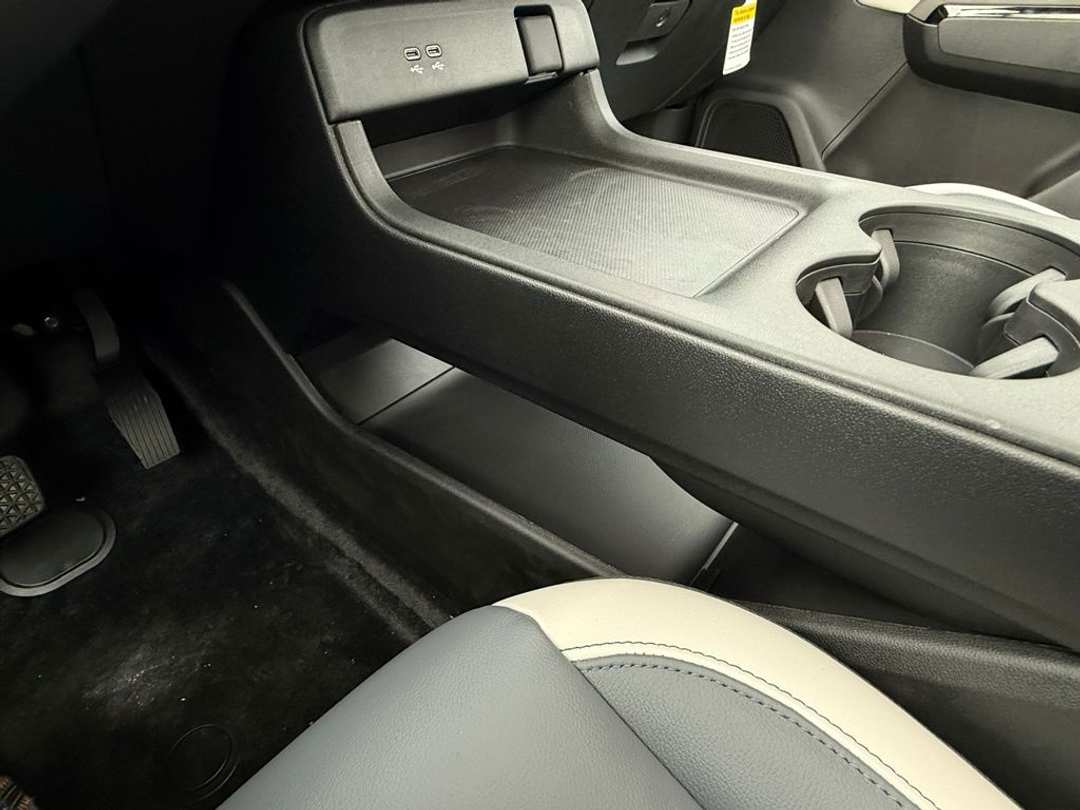 2025 Honda Prologue Touring - Image 26