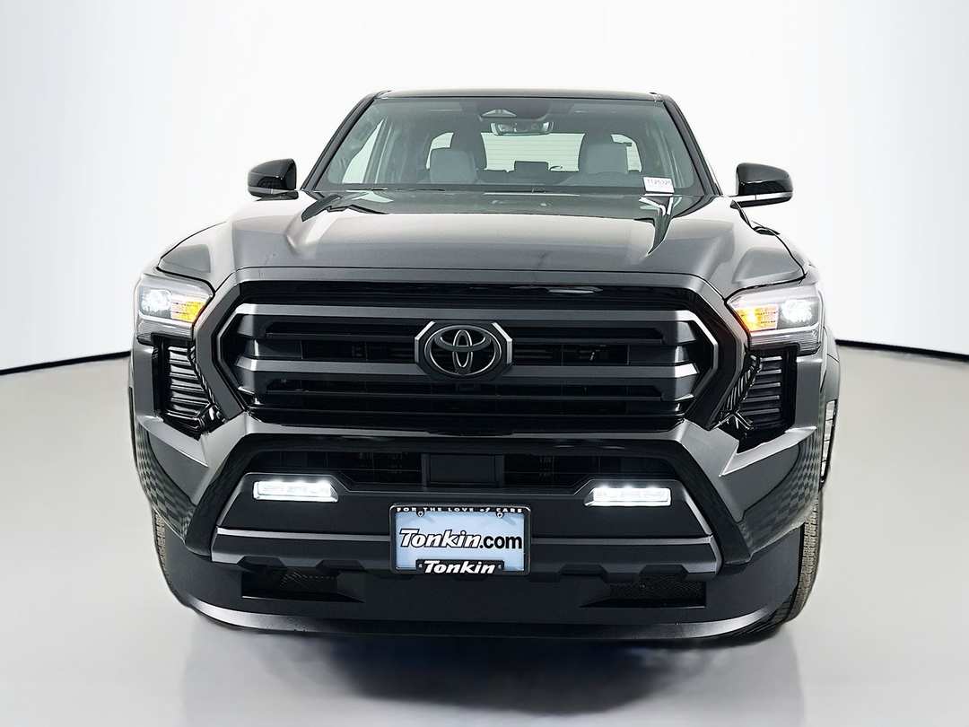 2025 Toyota Tacoma SR5 - Image 2