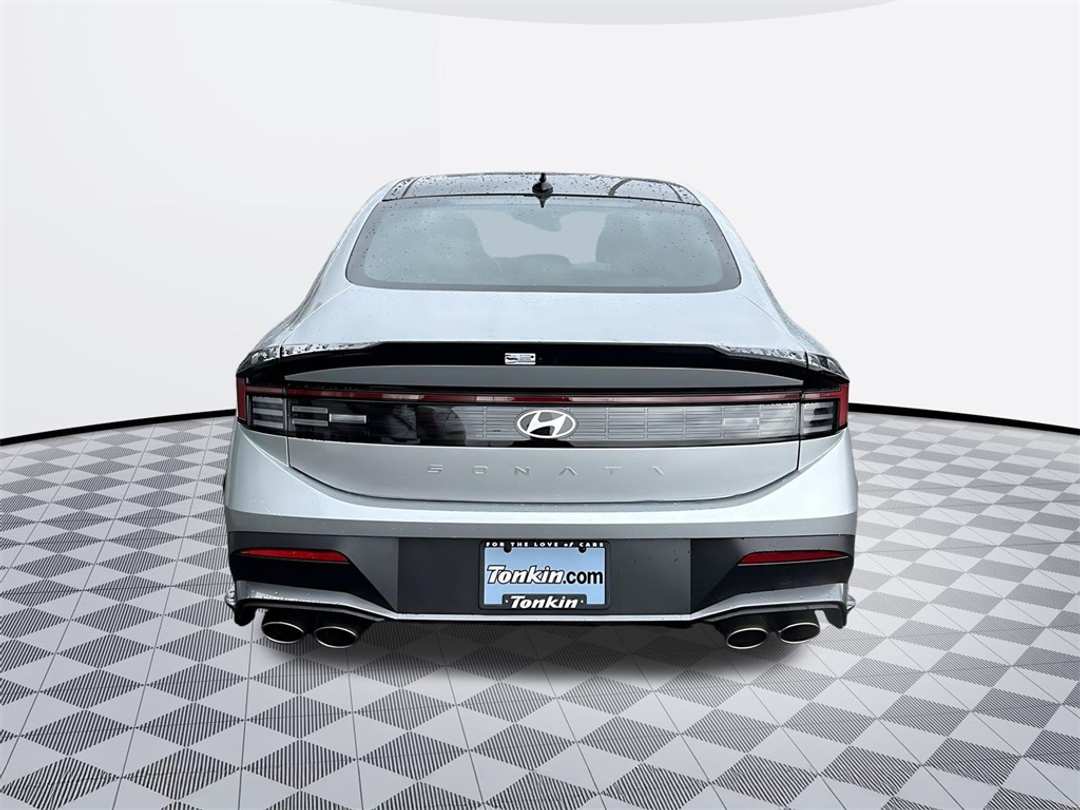2025 Hyundai Sonata N Line - Image 5