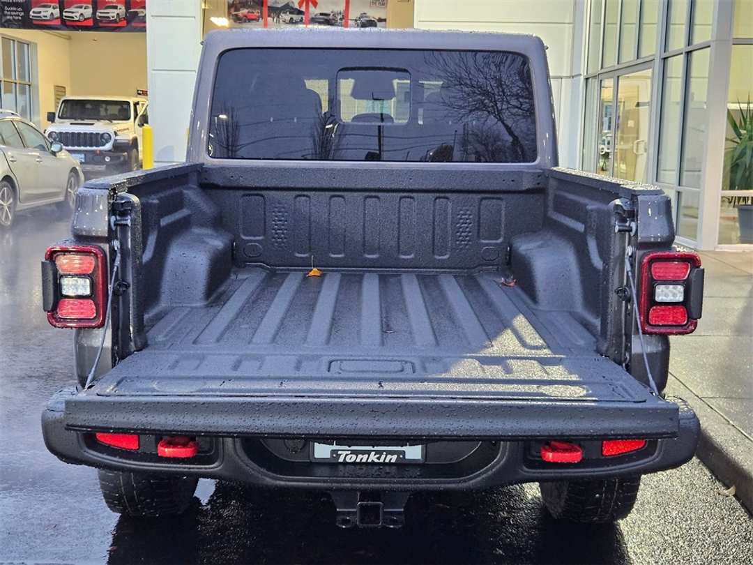 2026 Jeep Gladiator Rubicon - Image 31