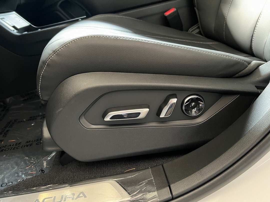 2026 Acura RDX Base - Image 12