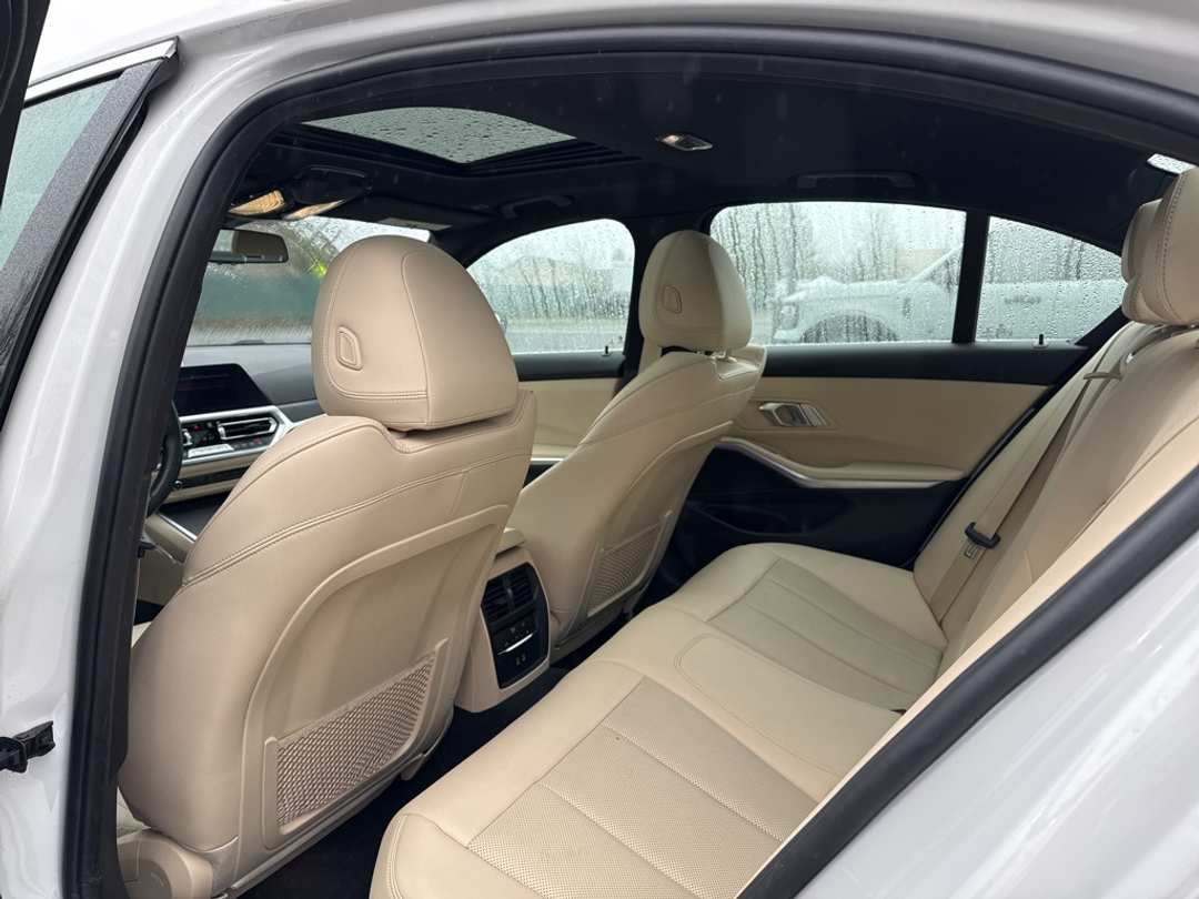 2022 BMW 3 Series 330i xDrive - Image 20