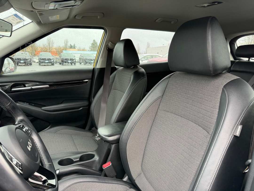 2022 Kia Seltos S - Image 16