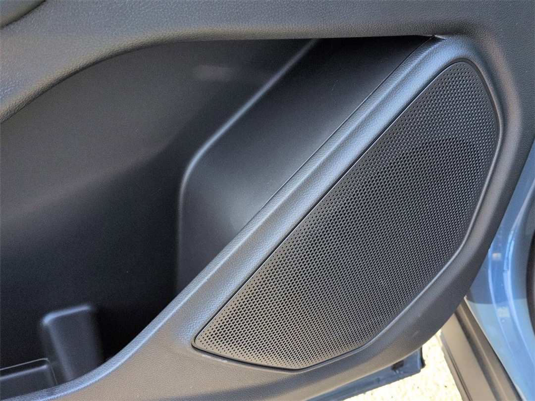 2026 Ford Explorer ST - Image 11