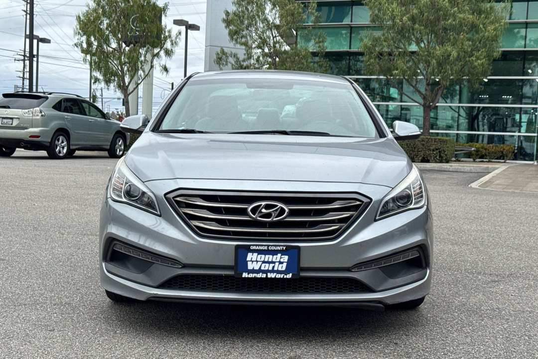 2016 Hyundai Sonata Sport - Image 3