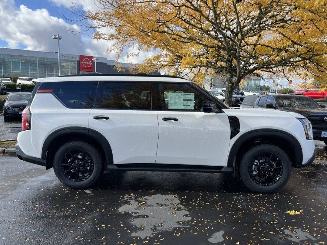 2026 Nissan Armada PRO4X - Image 7