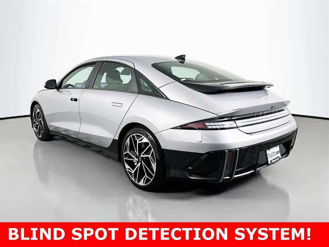 2023 Hyundai Ioniq 6 SEL - Image 5
